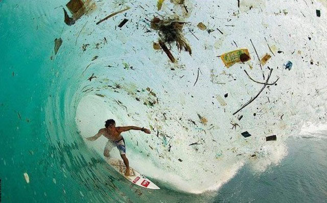 【サーフィン】現実はゴミだらけな海